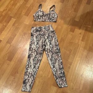 Aerie offline workout set snakeskin look